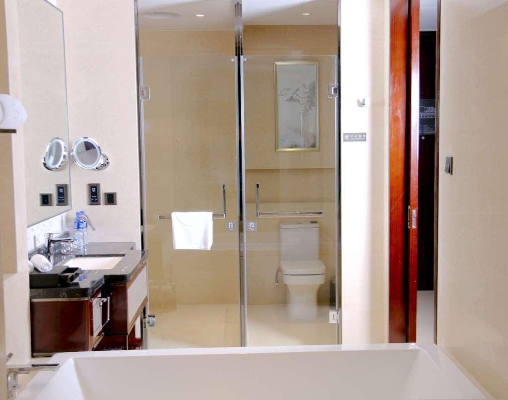 Grand Skylight International Hotel Пекин Стая снимка